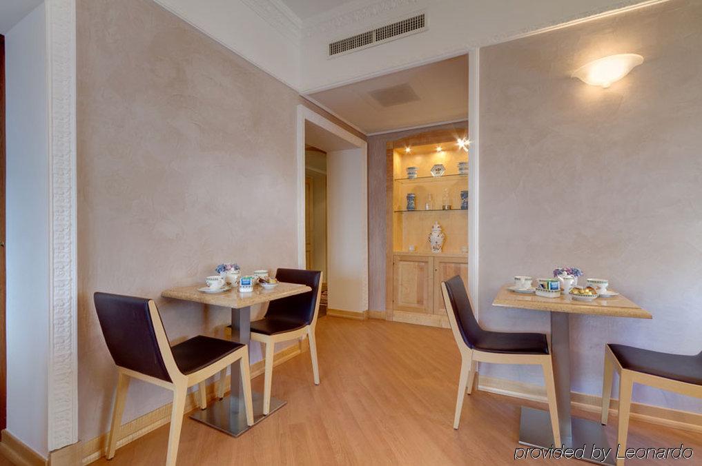 Hotel Residenza Romacentro Restaurace fotografie